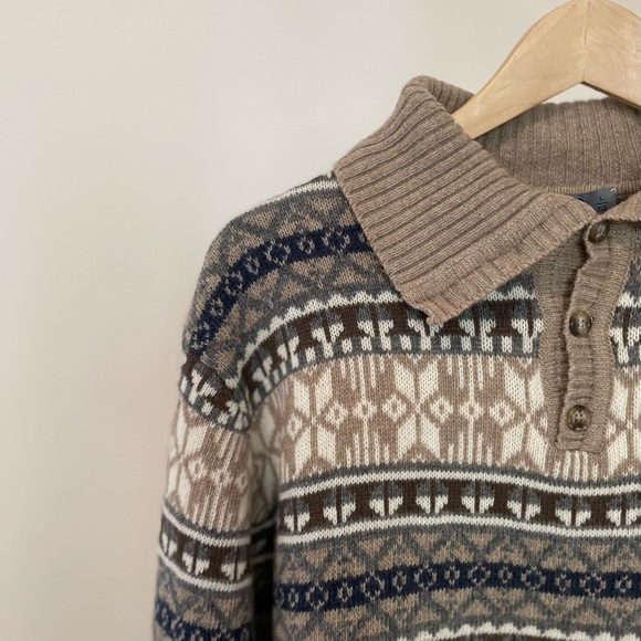 PELO Sweater - Picture 4 of 14